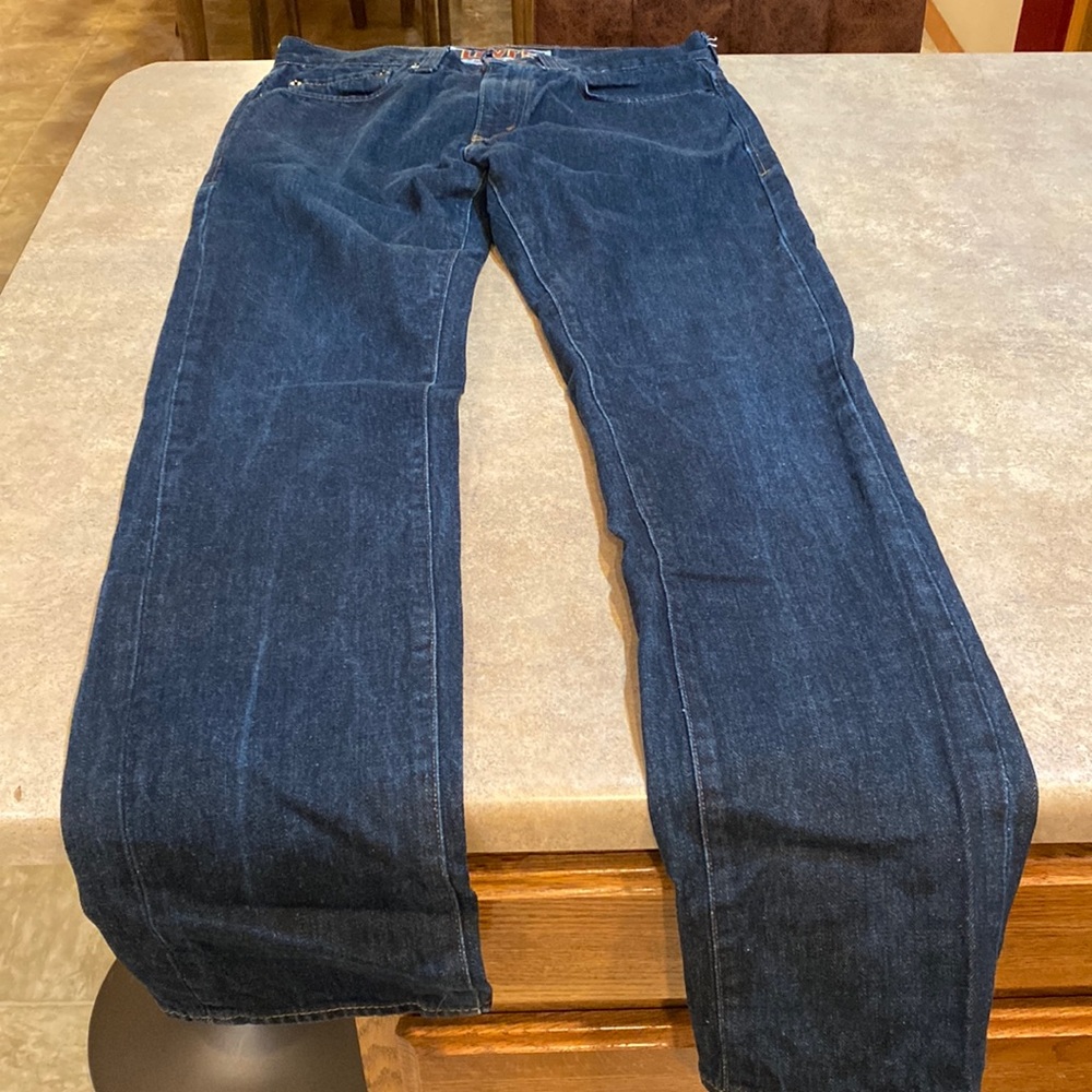 Men’s Levi jeans skinny 511 size 34 x 32